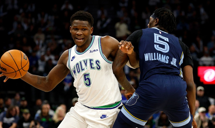 关于浓眉刷新里程碑，国际米兰次回合力克纽约尼克斯，晋级概率达80％的信息