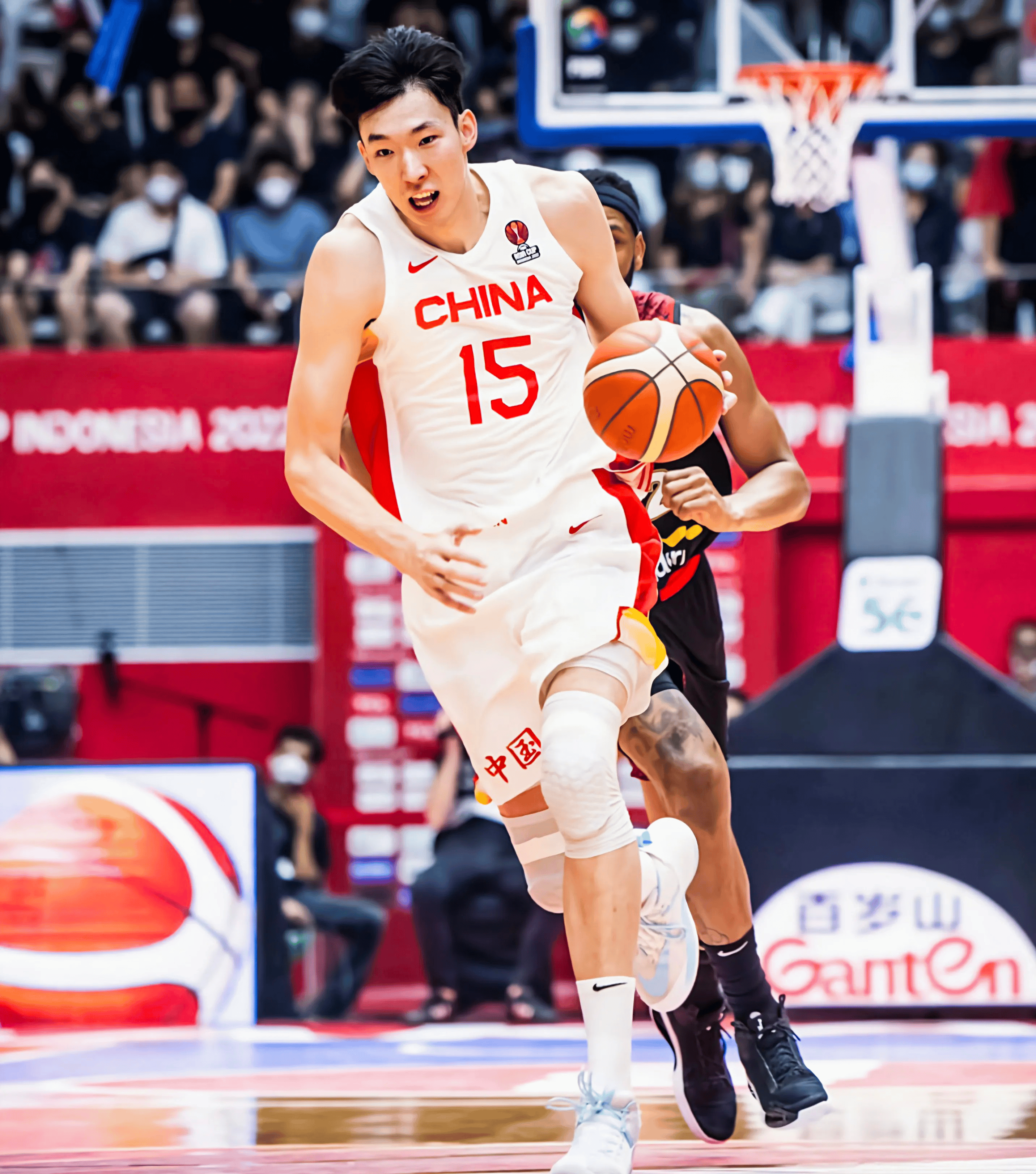 包含赛前速览:亚洲杯半决赛新疆男篮对阵皇家马德里,三大看点值得期待的词条